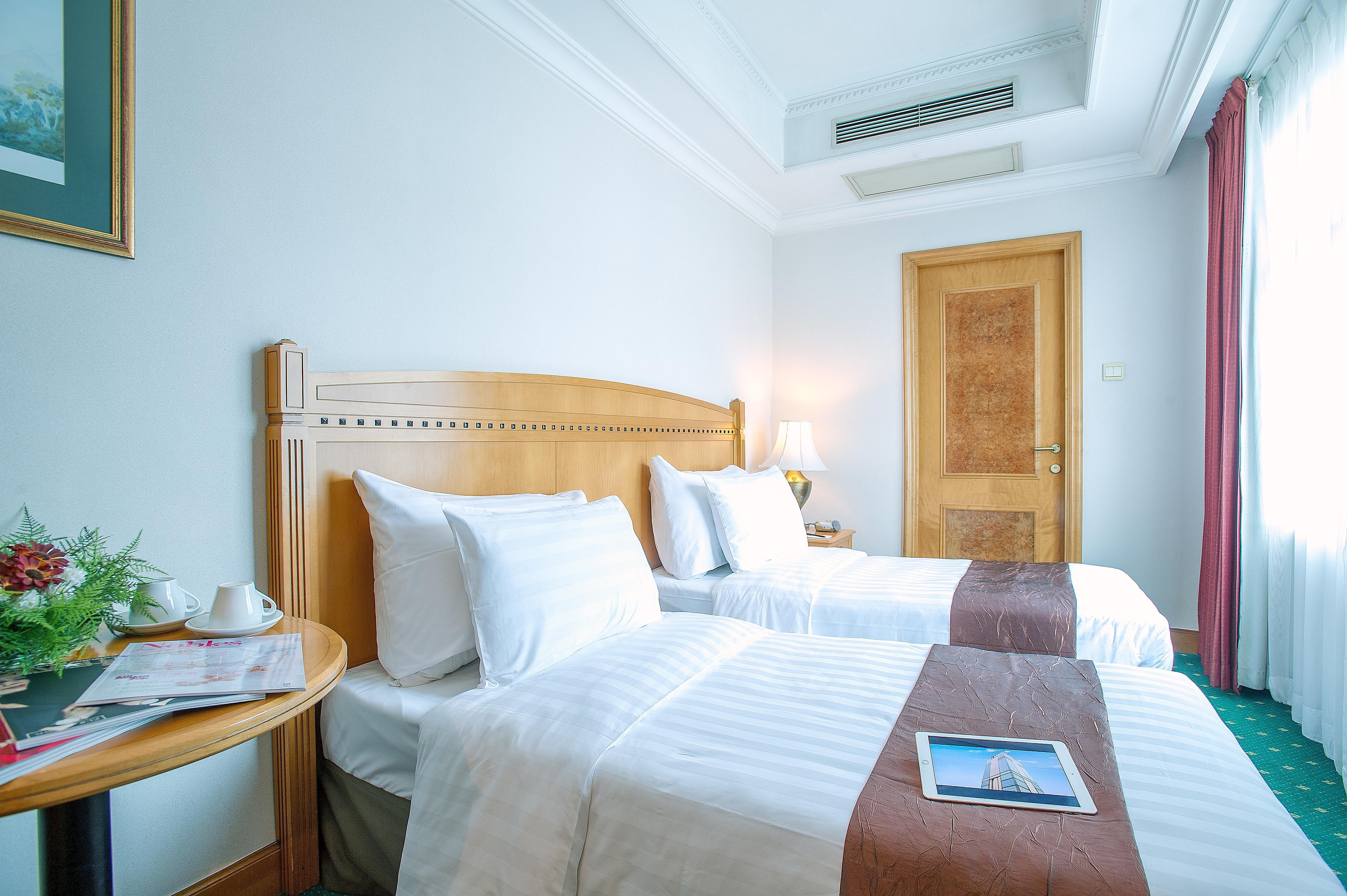 Best Western Plus Hotel Хонконг Екстериор снимка